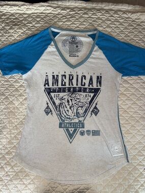 American Fighter Buckle White V-Neck Raglan Tee with Blue Sleeves